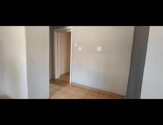 3 BEDROOM HOUSE FOR SALE IN BOOYSENS
